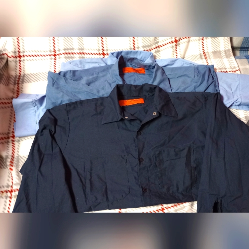Men's long sleeve work shirts by Red Kap size large. New never been worn.